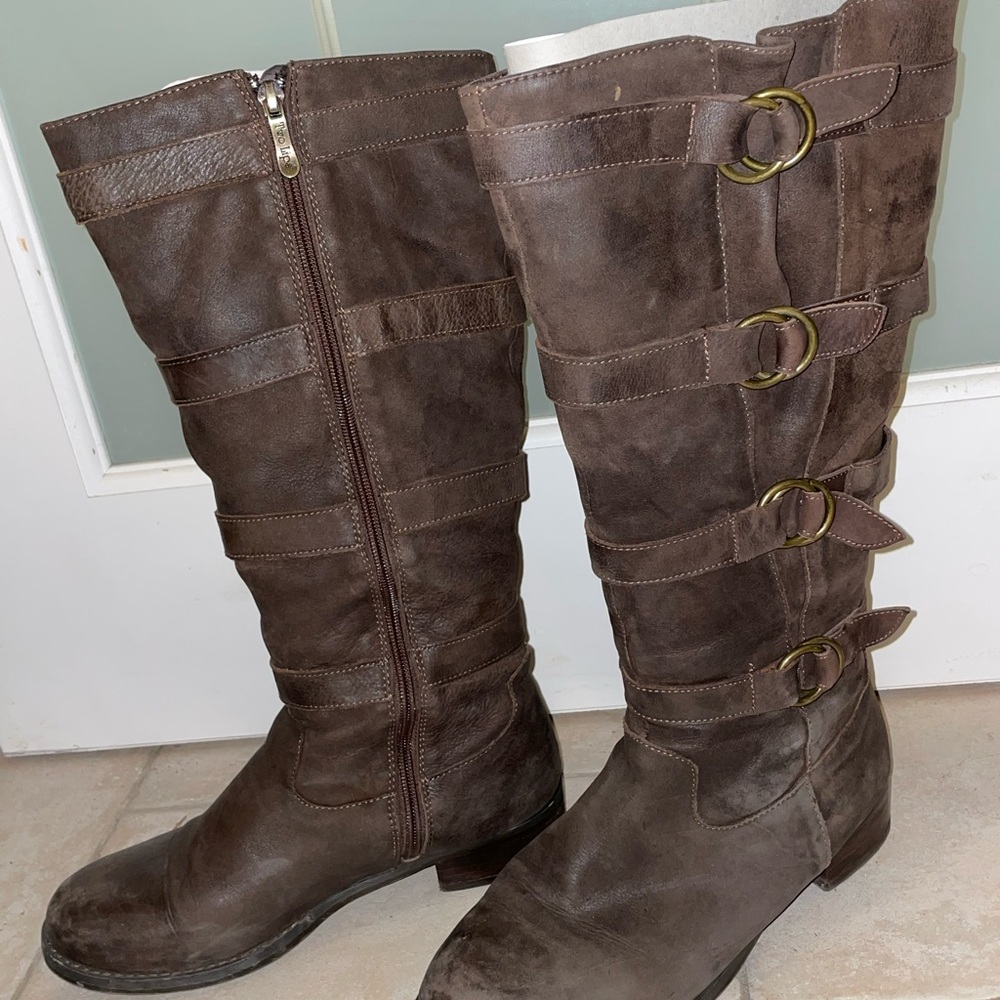 Two Lips Dark Brown Leather boots